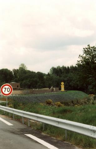 l14ahxiv9pkm00nm.jpg